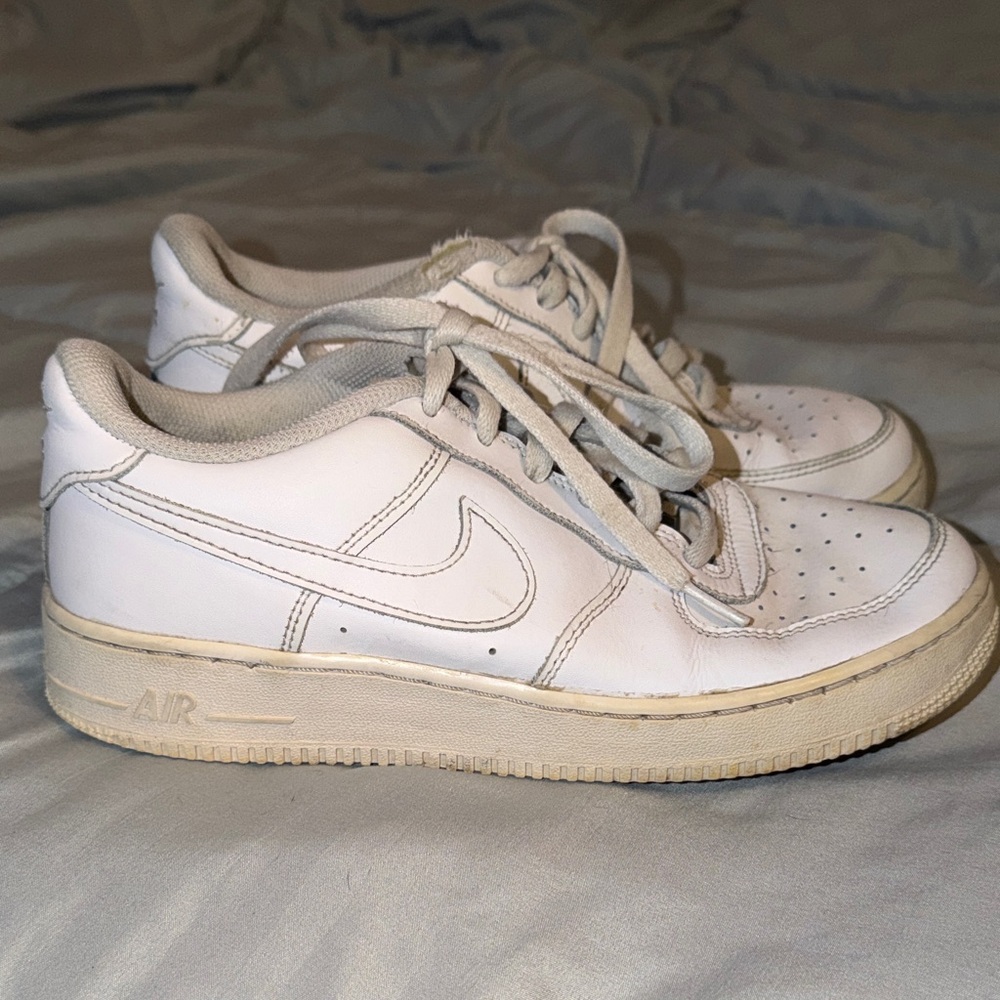 Nike White Air Force 1 low top Leather Sneakers